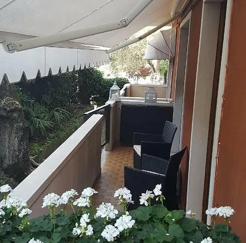 Riki's In Lägenhet Malcesine